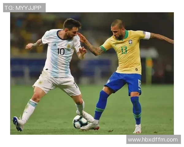 足球四大球星齐聚一堂同框合影展现传奇风采与荣耀时刻